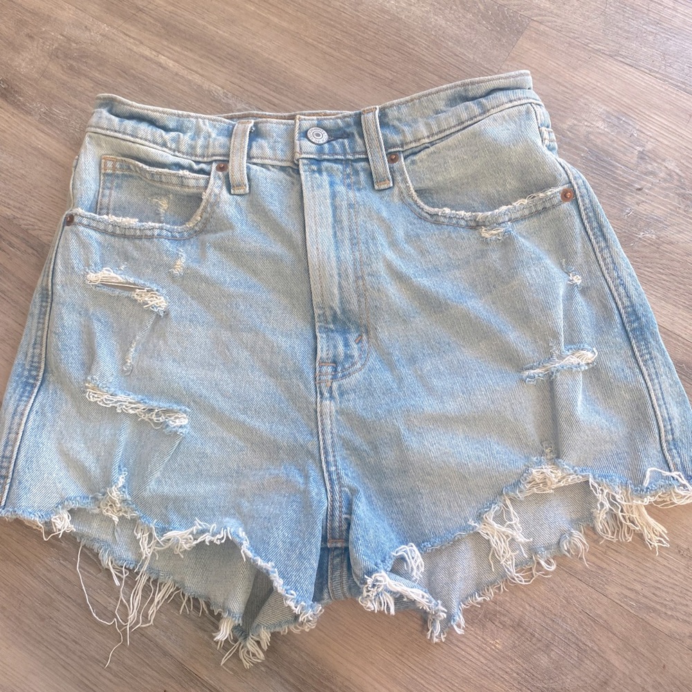Abercrombie & Fitch Ultra High Rise Mom Shorts